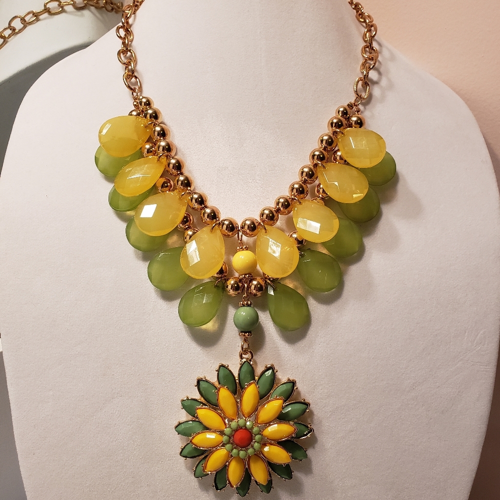 Vintage Statement Necklace/Earring Set - image 2